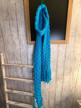 NWT Aeropostale Women's Bright Blue Knit Long Scarf One Size
